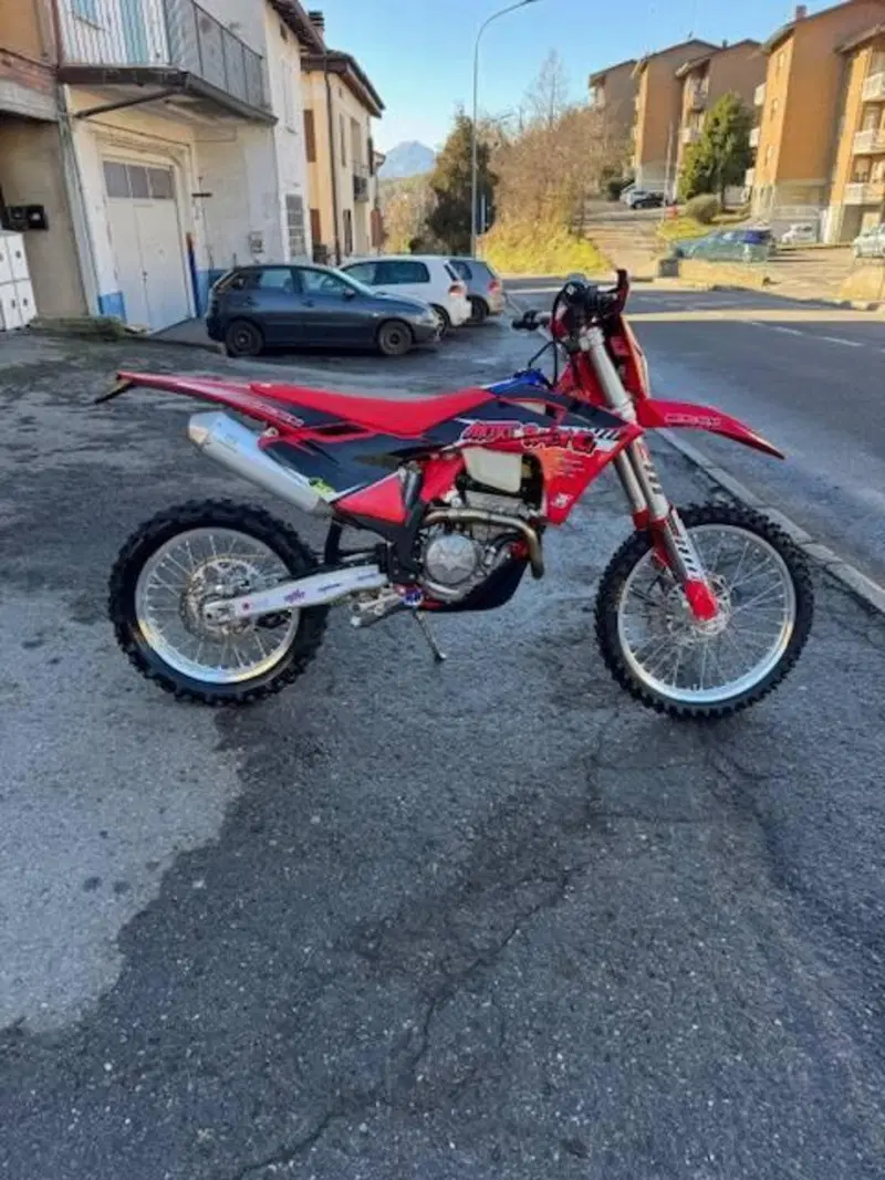 GASGAS EC 250 F (2024) (4)