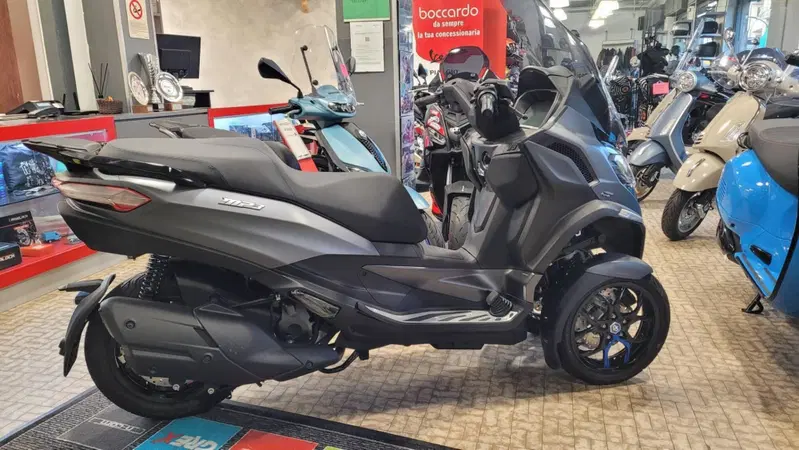 Piaggio MP3 400 Sport Hpe (2025 - 26) (3)
