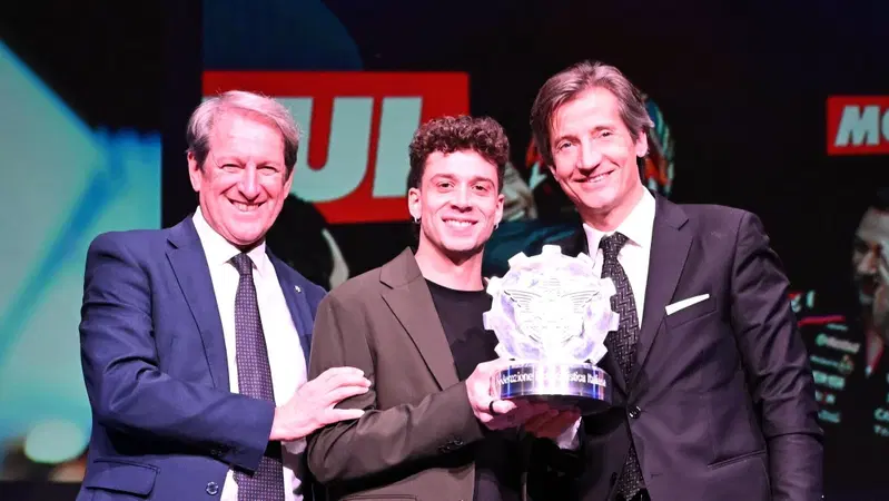Moto d'Oro FMI: premiati, tra gli altri, Marco Bezzecchi, Luca Cadalora e il dottor Costa 