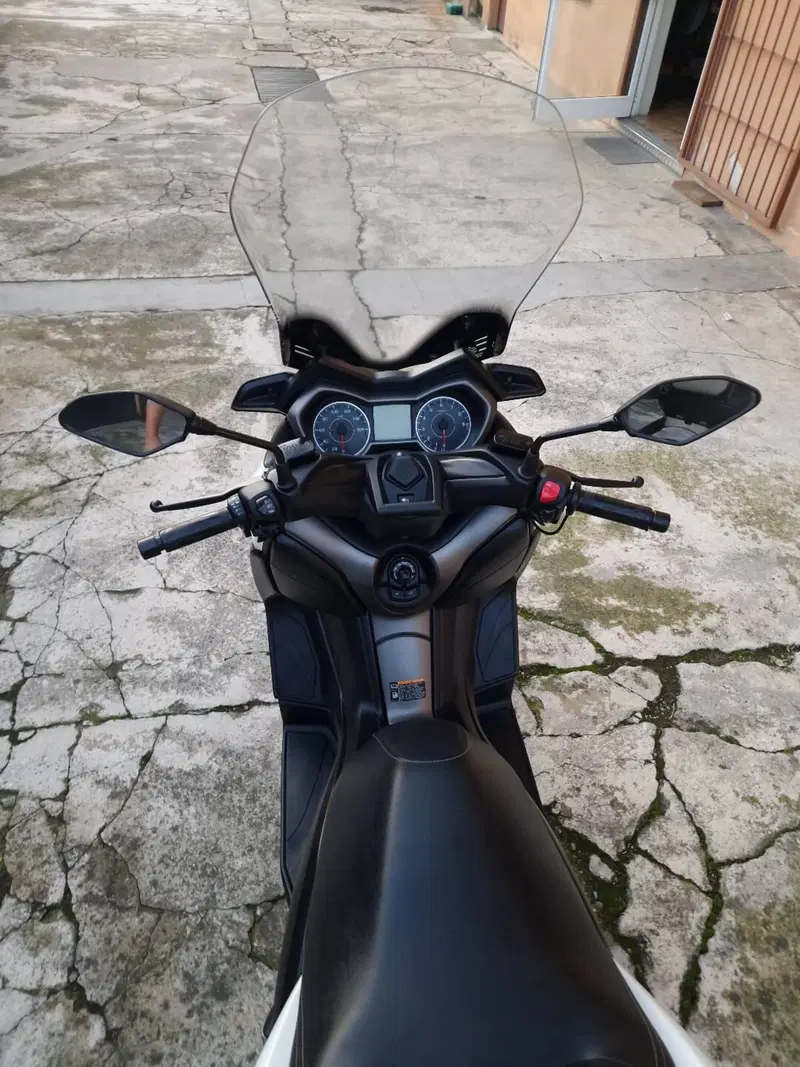Yamaha X-Max 300 ABS (2017 - 20) (10)