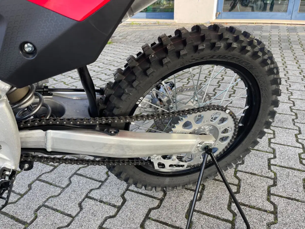 Honda CRF 250R (2026) (5)