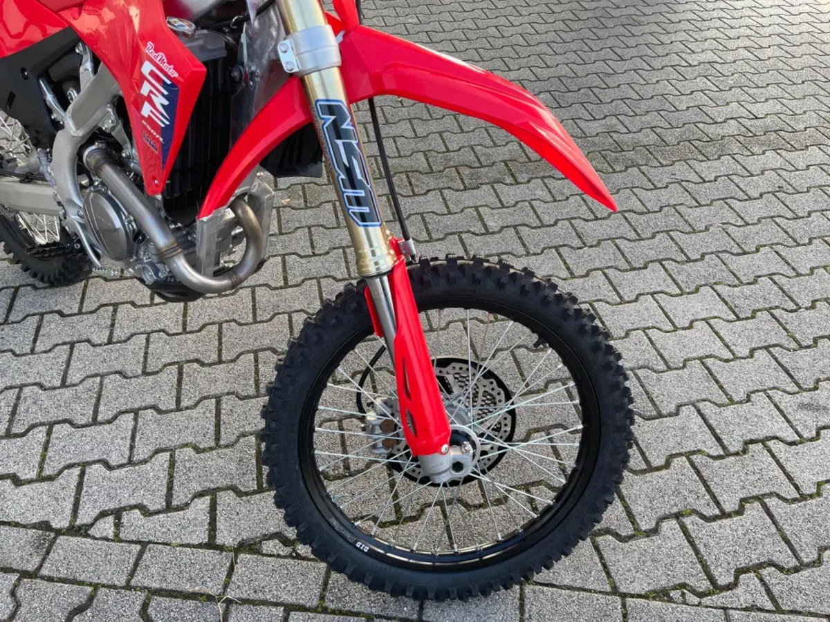Honda CRF 250R (2026) (8)
