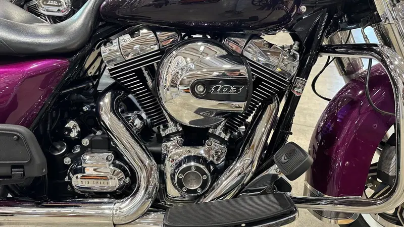 Harley-Davidson 103 Road King Classic (2014 - 16) - FLHRC (6)
