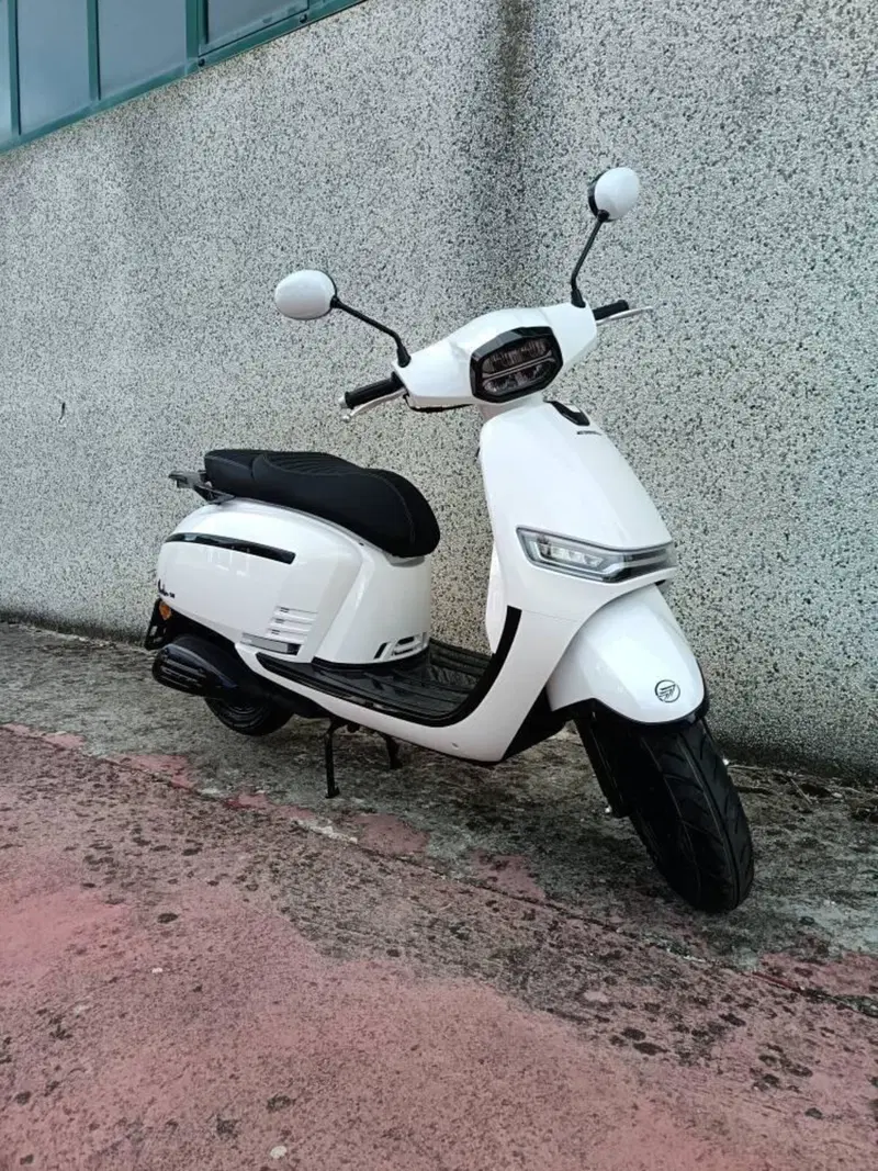 Keeway Motor Versilia 50 (2024 - 26) (7)