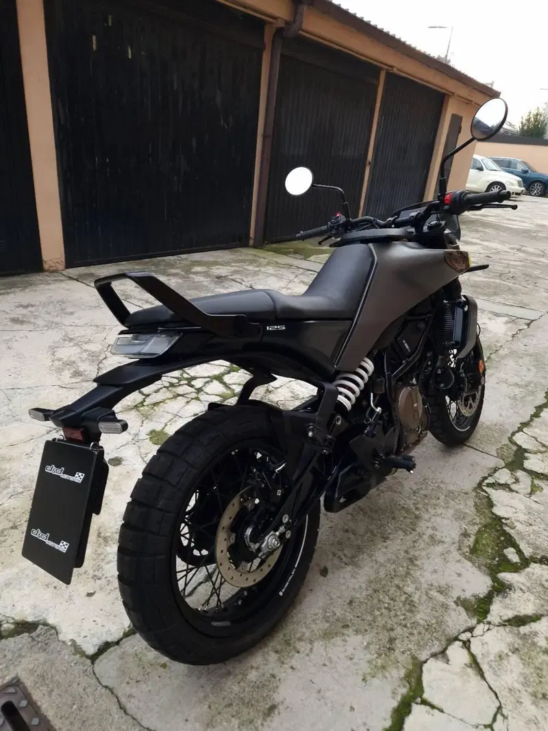 Husqvarna Svartpilen 125 (2024 - 26) (8)