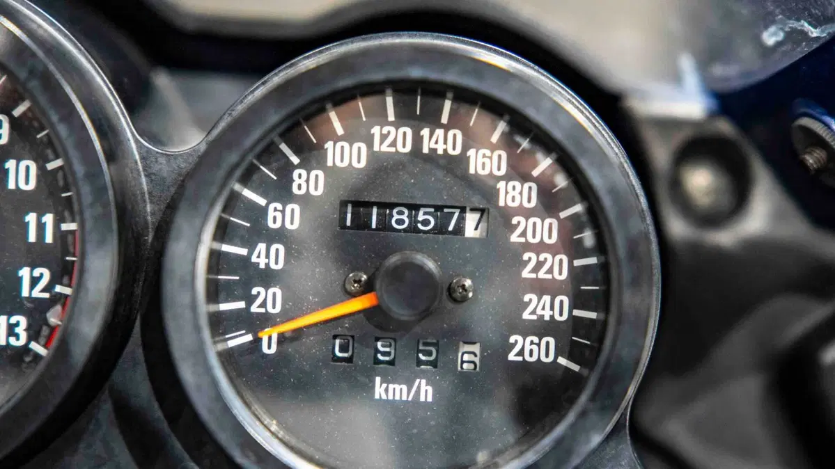 Kawasaki GPZ-R 600 (20)