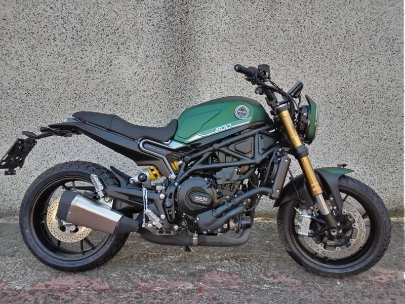 Benelli Leoncino 800 (2022 - 26)