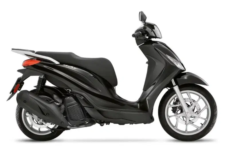 Piaggio Medley 200 (2025 - 26) (2)