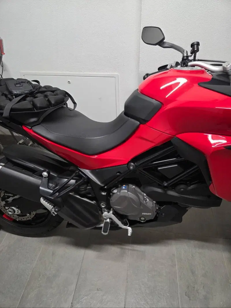 Ducati Multistrada V2 S (2022 - 24) (10)