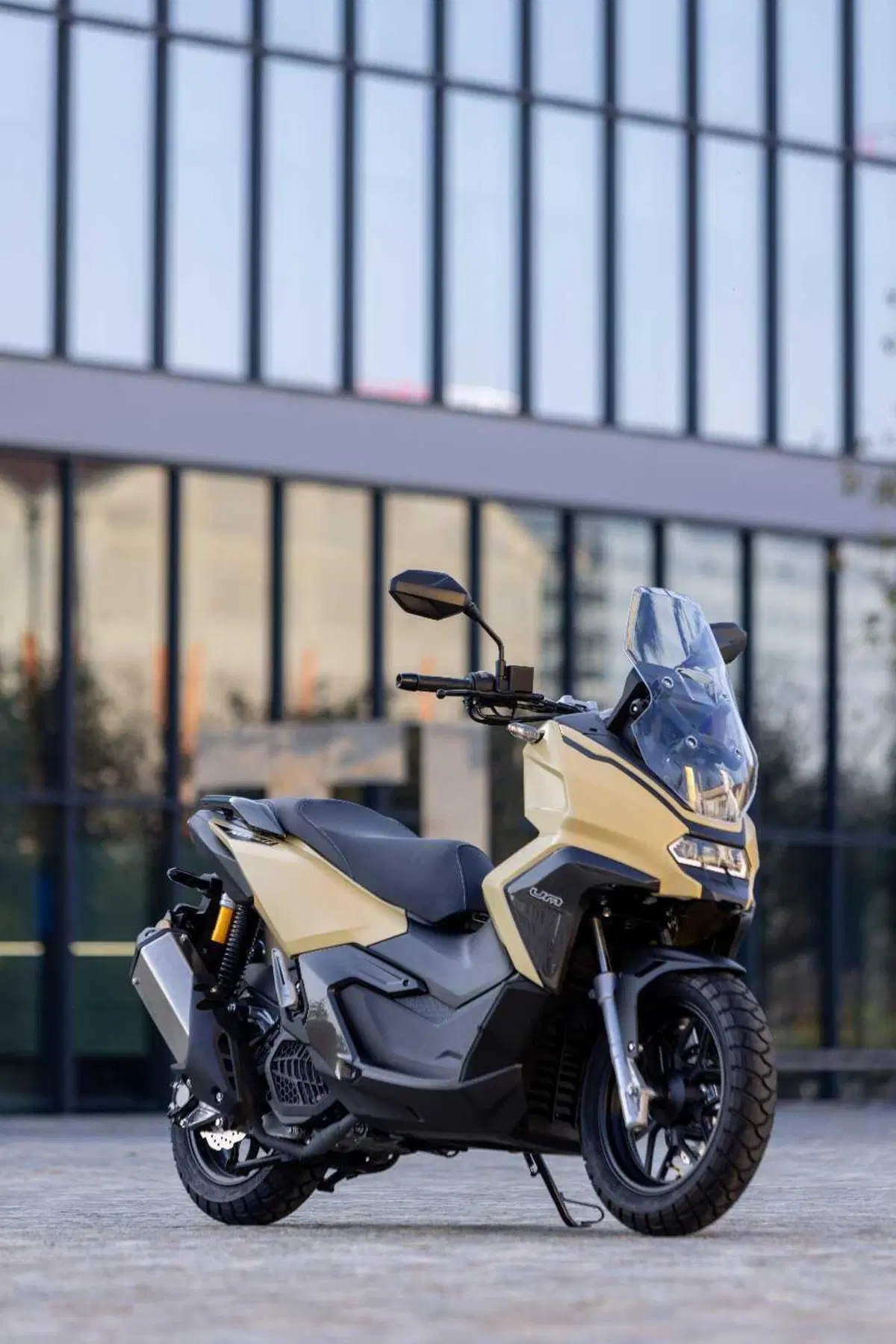Rockville 125, il nuovo scooter sportivo di UM Motorcycles arriva in Italia (8)