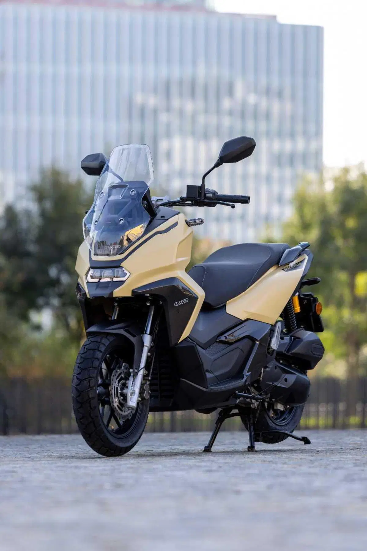 Rockville 125, il nuovo scooter sportivo di UM Motorcycles arriva in Italia (16)