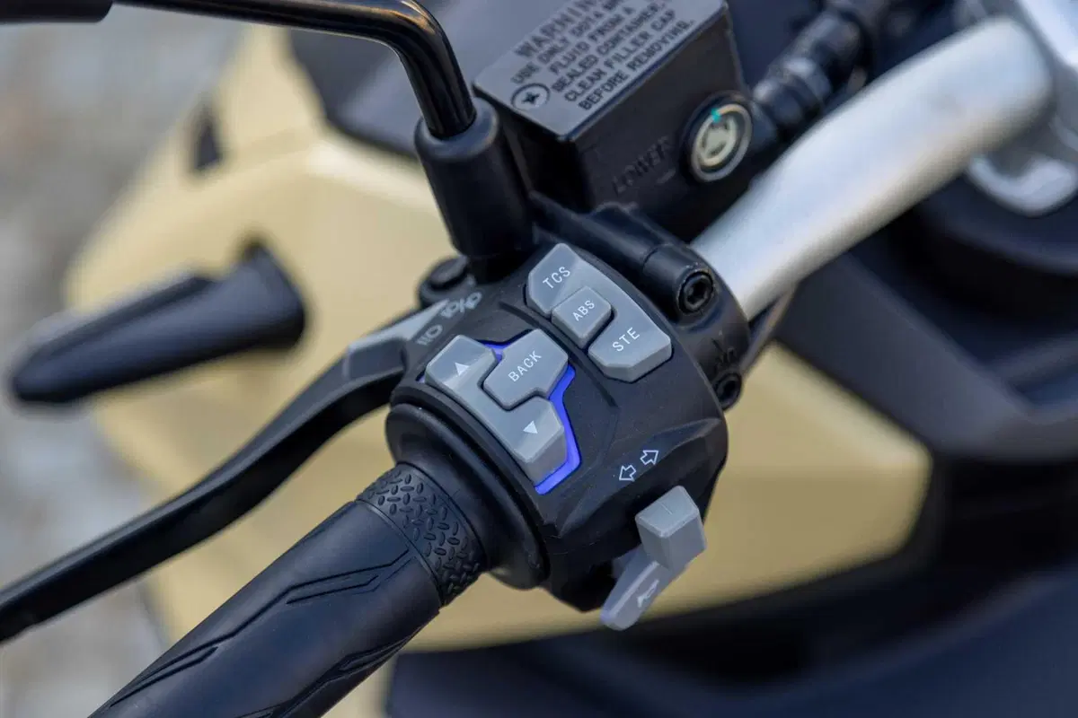 Rockville 125, il nuovo scooter sportivo di UM Motorcycles arriva in Italia (29)