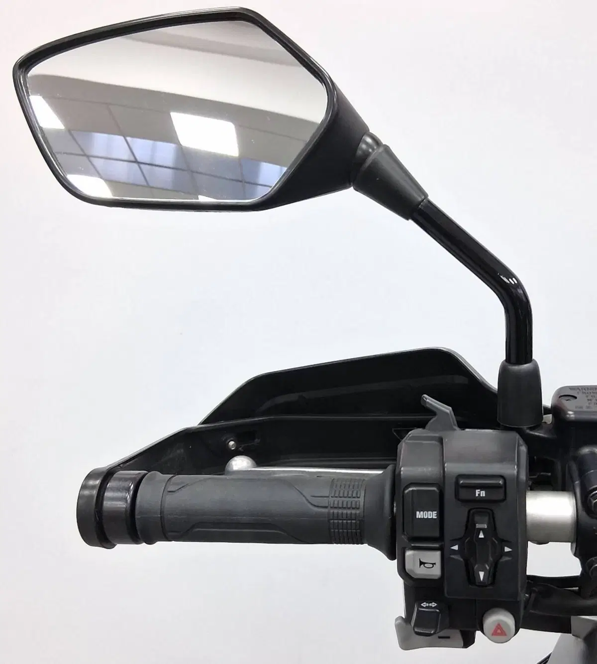 Honda X-ADV 750 DCT (2021 - 24) (5)