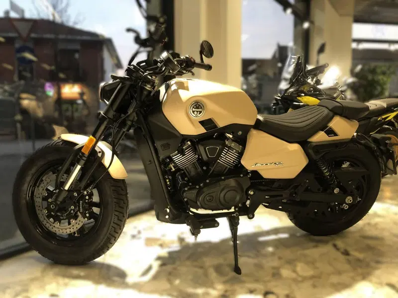 Benelli Leoncino 400 Bobber (2026)