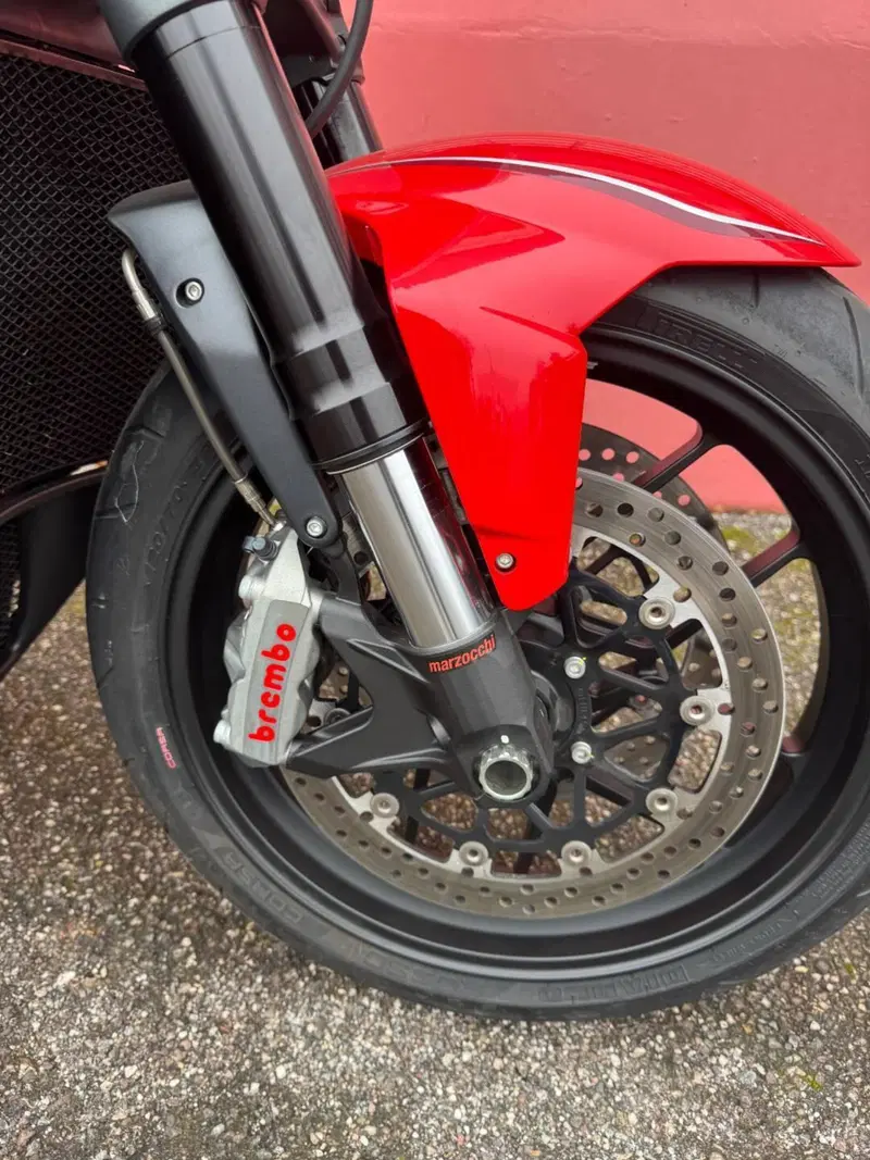 MV Agusta Brutale 1090 RR (2009 - 15) (6)