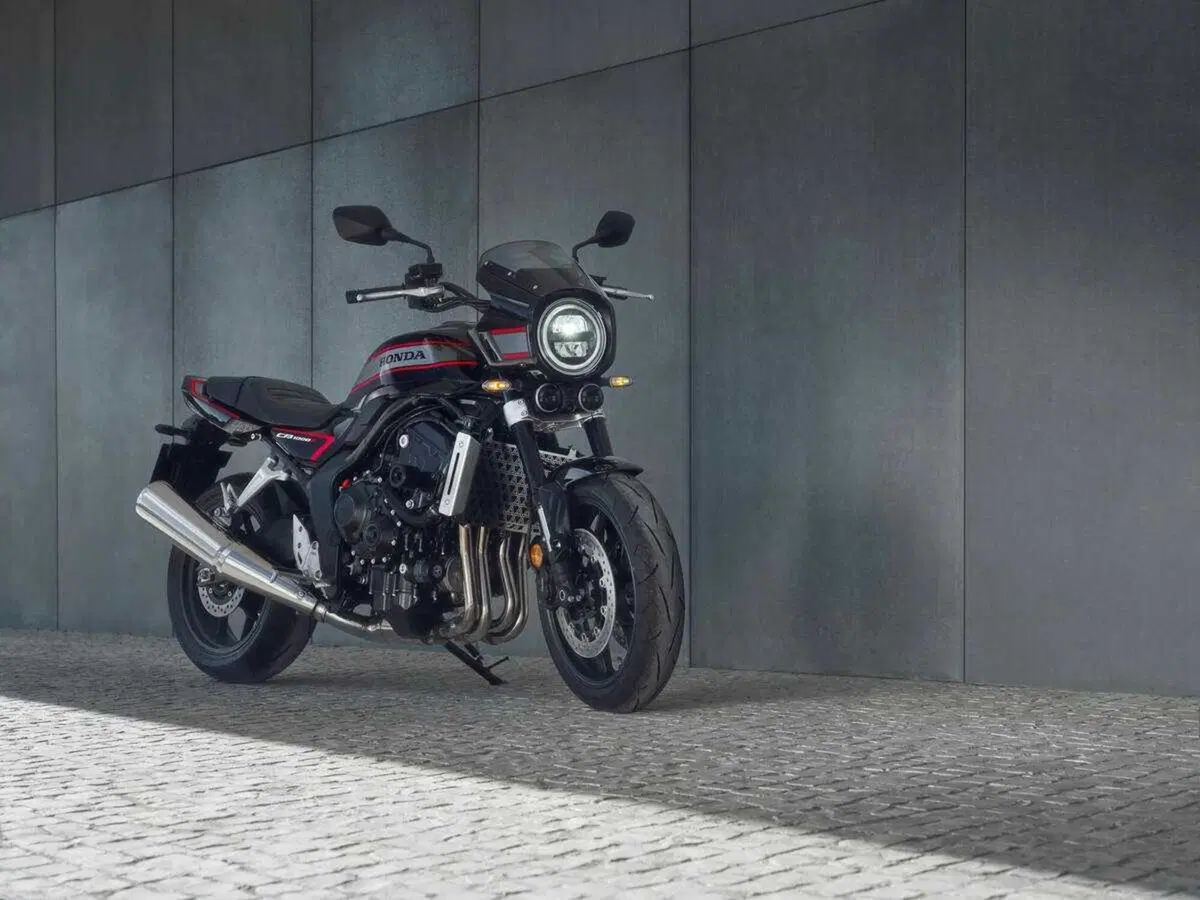 Ad EICMA ci sarà la Honda CB1000F! La roadster arriva in Italia nel 2026, qui tutti i dettagli (45)
