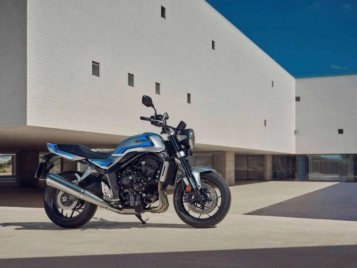 Ad EICMA ci sarà la Honda CB1000F! La roadster arriva in Italia nel 2026, qui tutti i dettagli (48)