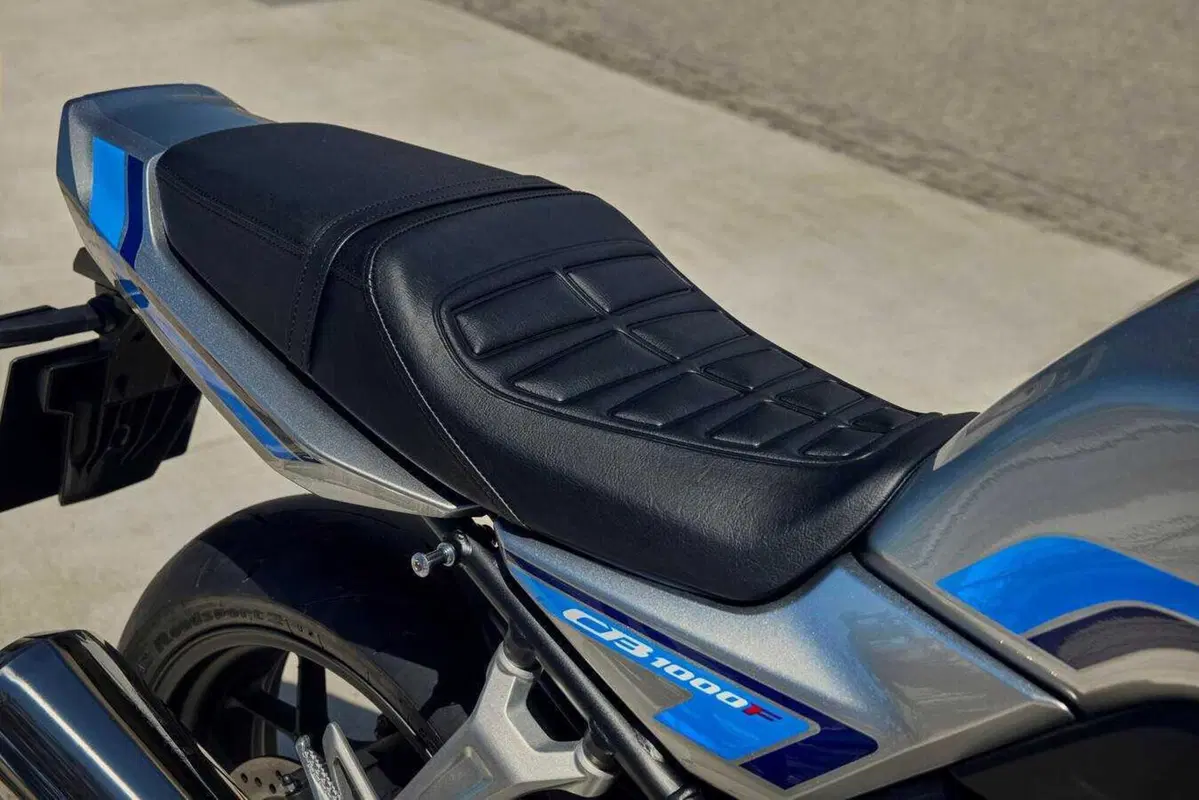 Ad EICMA ci sarà la Honda CB1000F! La roadster arriva in Italia nel 2026, qui tutti i dettagli (60)