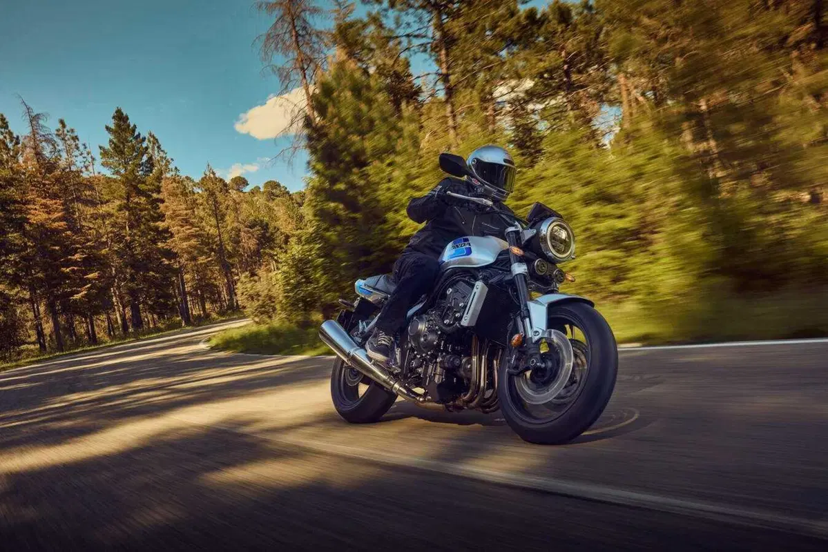 Ad EICMA ci sarà la Honda CB1000F! La roadster arriva in Italia nel 2026, qui tutti i dettagli (76)