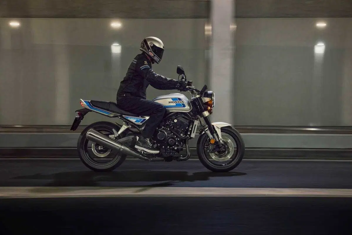 Ad EICMA ci sarà la Honda CB1000F! La roadster arriva in Italia nel 2026, qui tutti i dettagli (83)