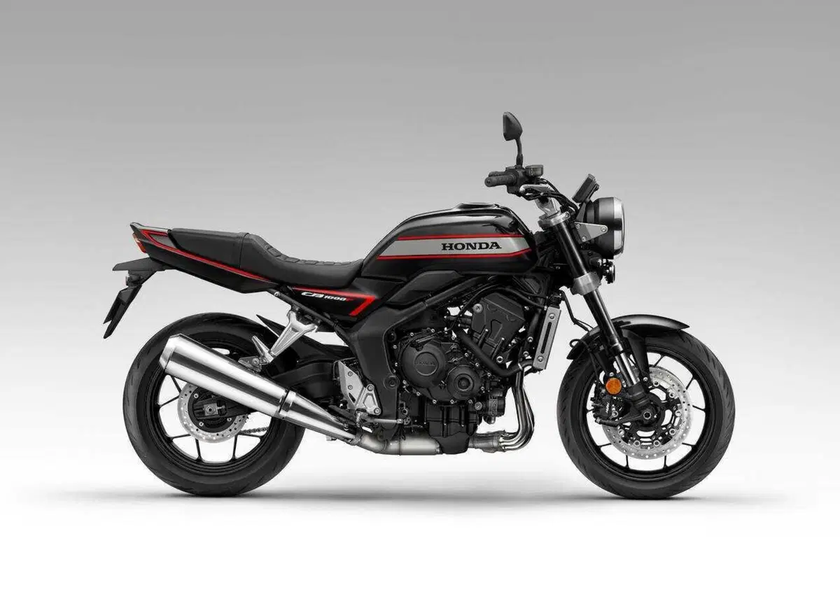 Ad EICMA ci sarà la Honda CB1000F! La roadster arriva in Italia nel 2026, qui tutti i dettagli (118)