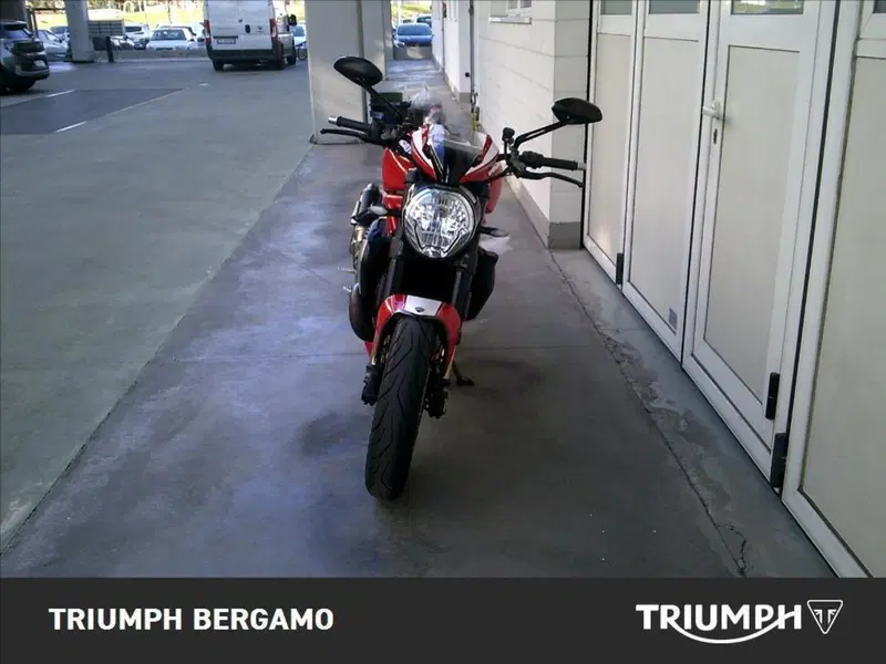 Ducati Monster 1200 R (2016 - 19) (5)