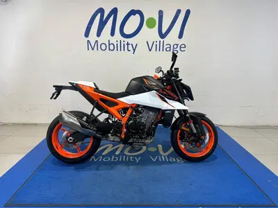 KTM 990 Duke R (2026) nuova