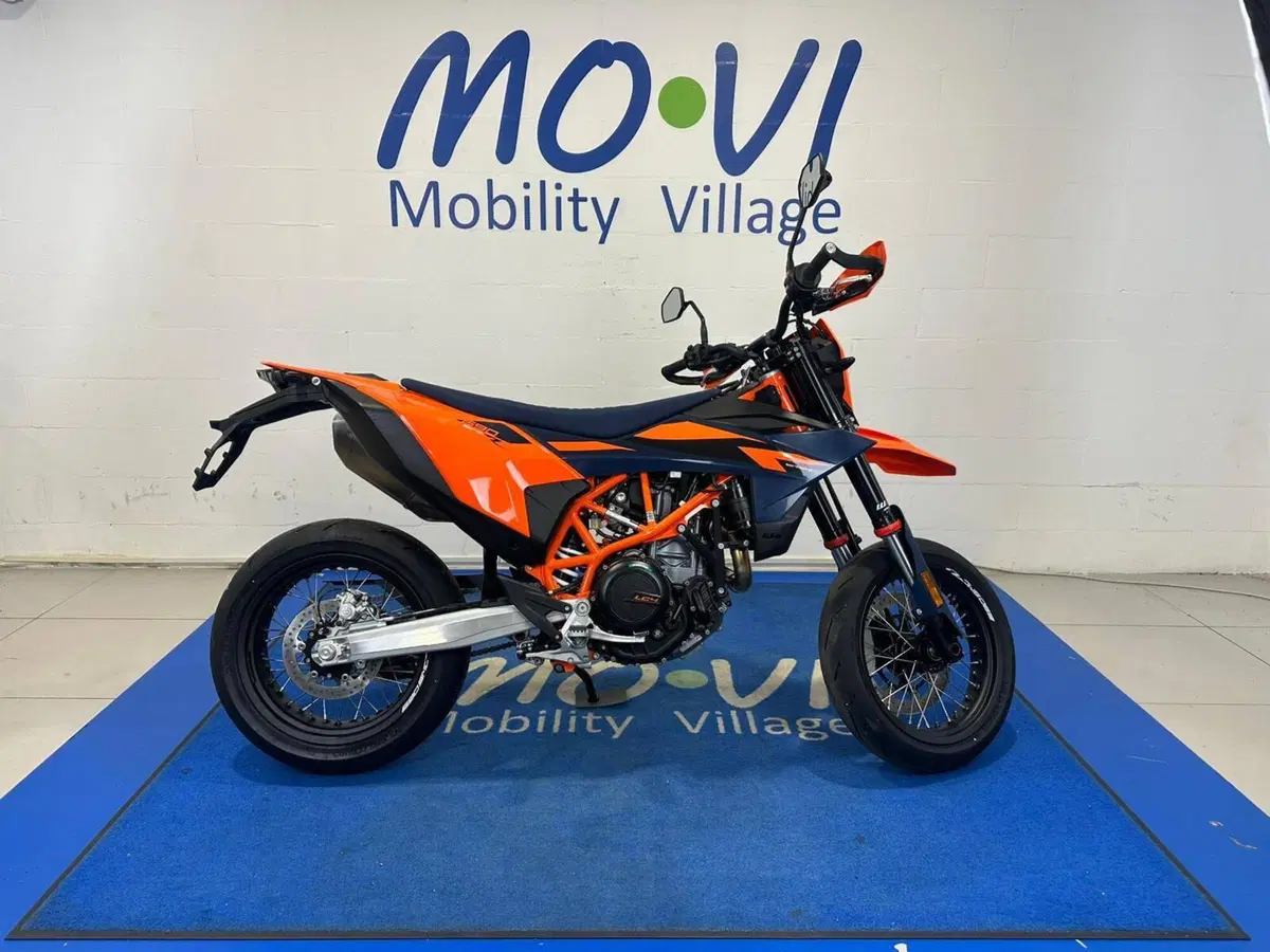 KTM 690 SMC R (2026)