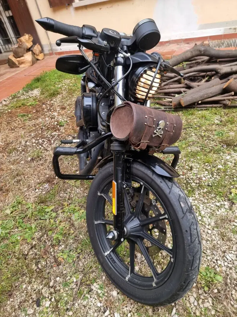 Harley-Davidson 883 Iron (2017 - 20) - XL 883N (12)