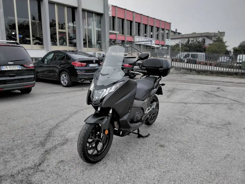 Honda Integra 750 DCT (2016 - 17) (3)