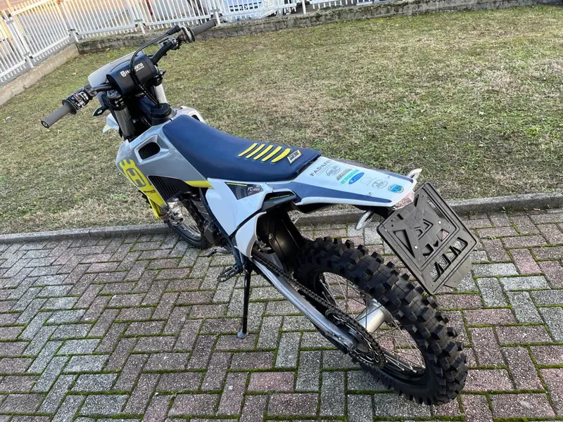 Husqvarna FE 450 (2022) (9)