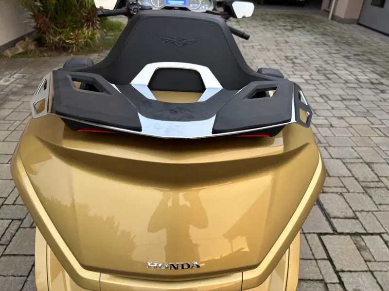 Honda GL 1800 Gold Wing 50° Anniversario (2025 - 26) (7)