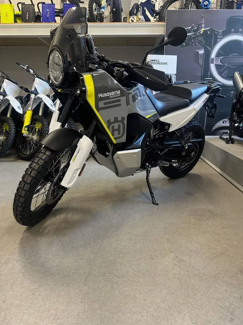 Husqvarna Norden 901 (2022 - 26)