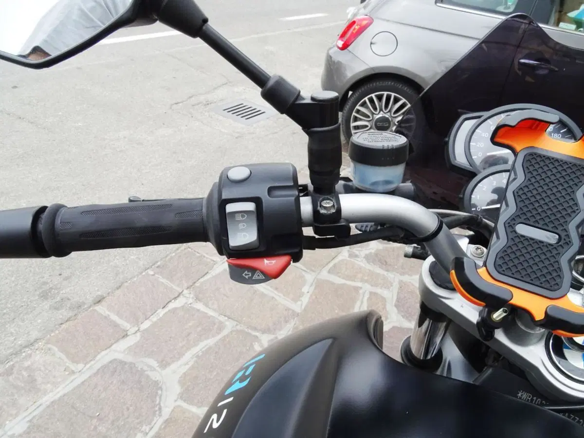 Bmw R 1200 R (2006 - 11) (21)