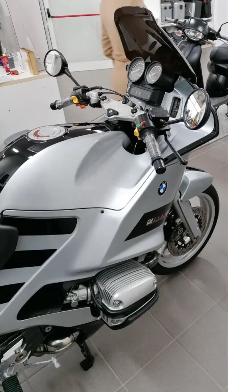 Bmw R 1100 RS ABS (3)