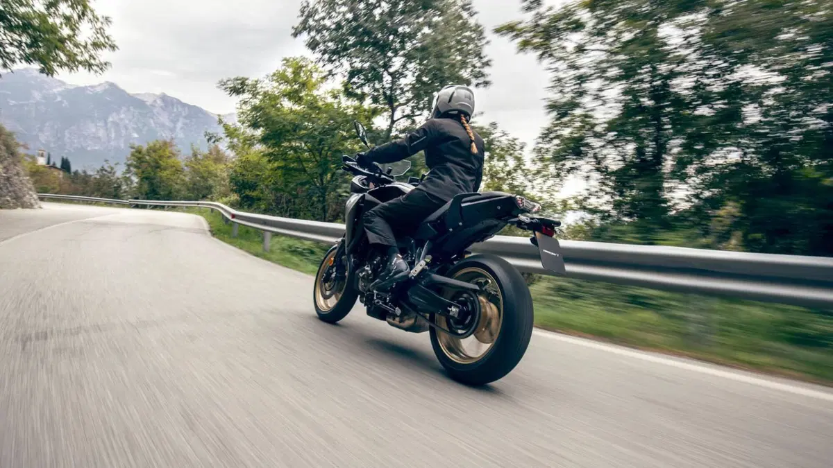 Yamaha Tracer 7 (2021 - 24) (6)