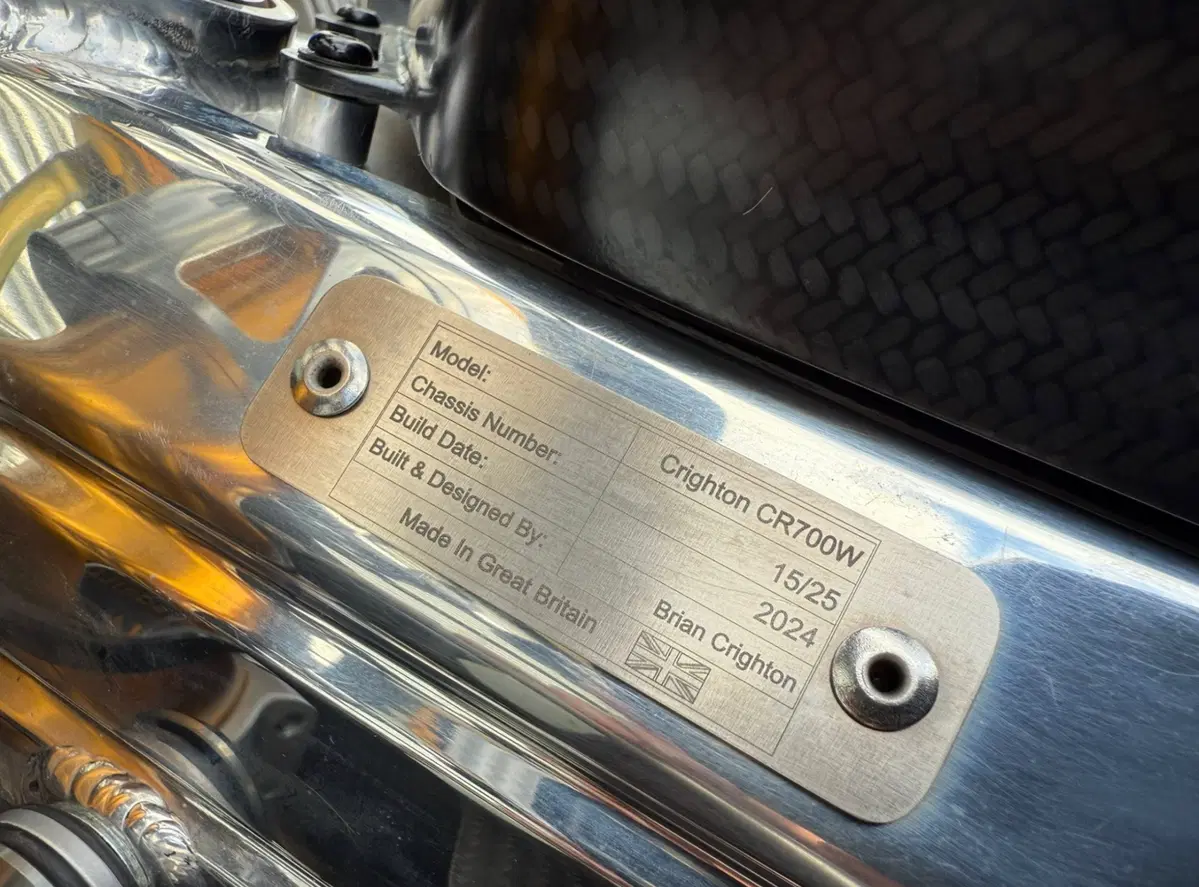 175 mila euro per 220 CV e un motore rotativo: una Crighton CR700W è in vendita [GALLERY] (2)