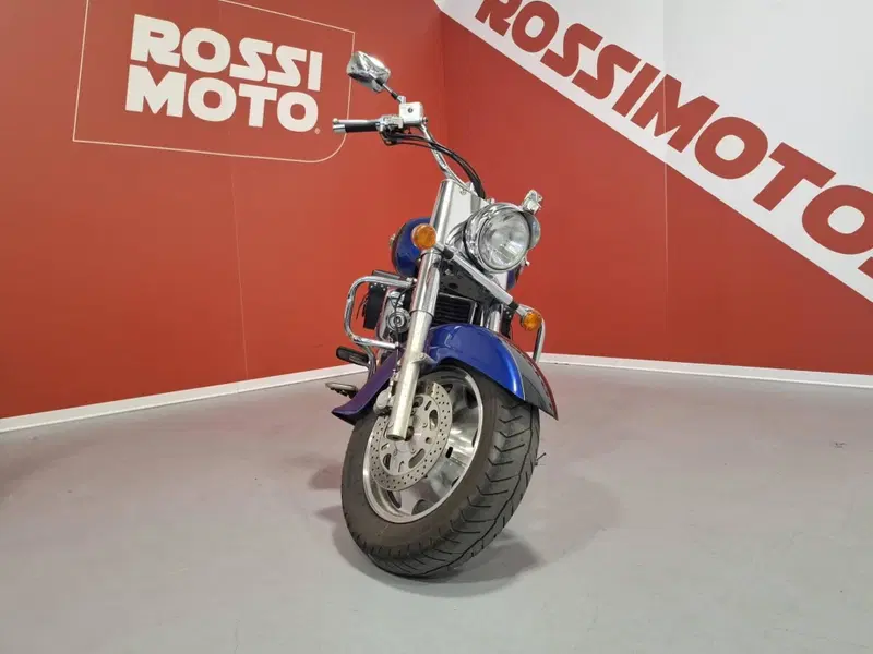 Suzuki VL Intruder 1500 (8)