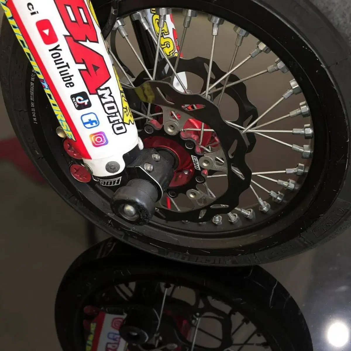 Honda CRF 450R (2009) (11)