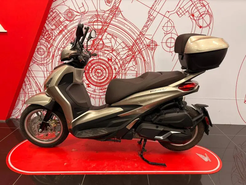 Piaggio Beverly 400 ABS-ASR (2021 - 24) (3)