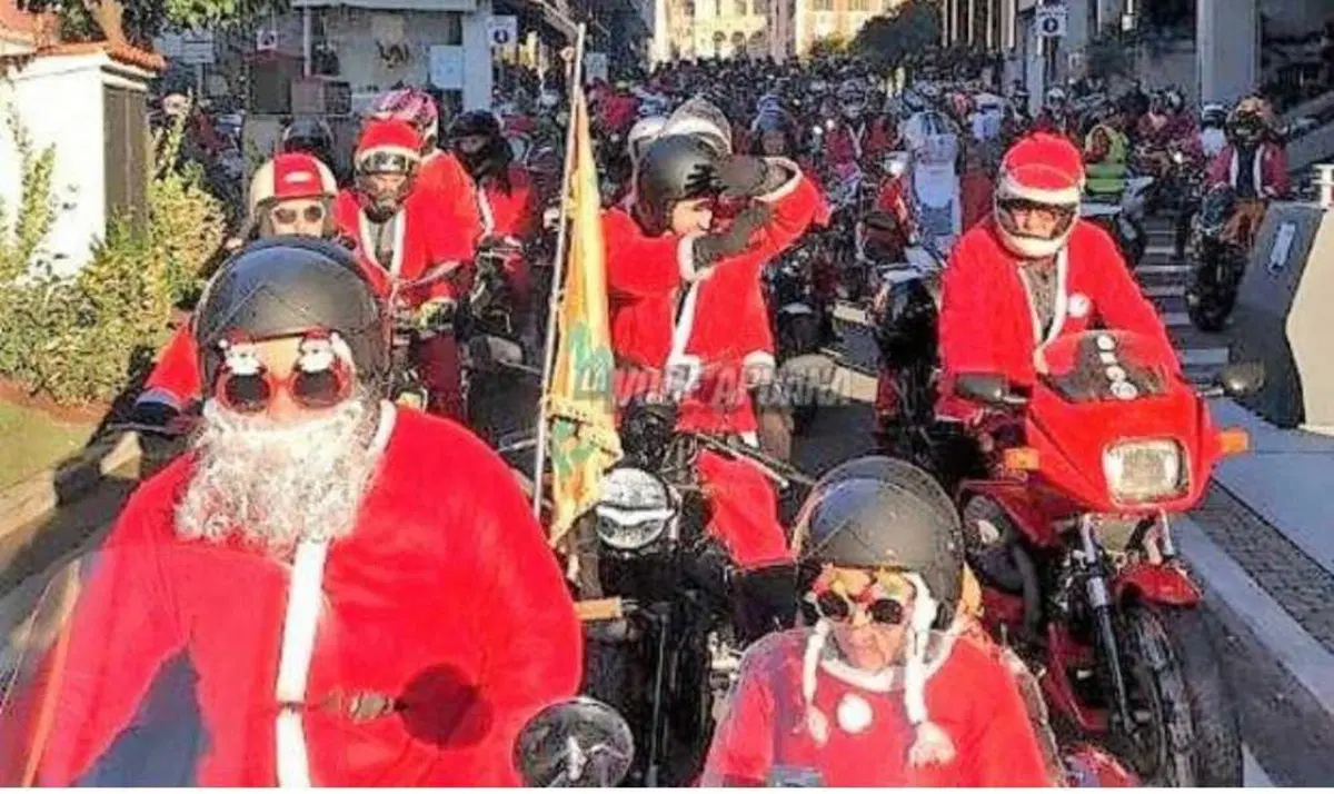 Anche quest'anno il Motoclub Massa organizza Babbo Natale in moto, appuntamento il 21 dicembre! (4)