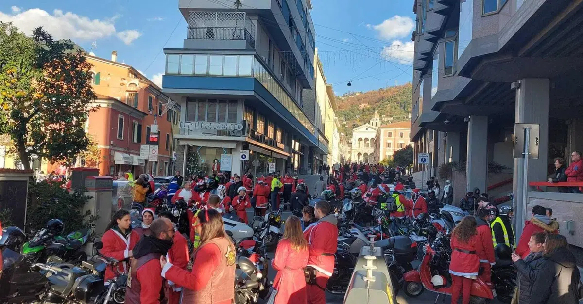 Anche quest'anno il Motoclub Massa organizza Babbo Natale in moto, appuntamento il 21 dicembre!