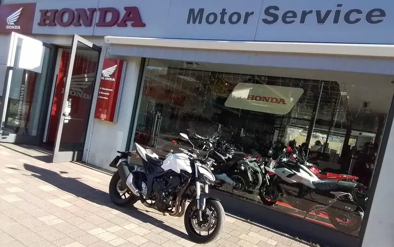 Honda CB 1000 Hornet (2025 - 26) (6)