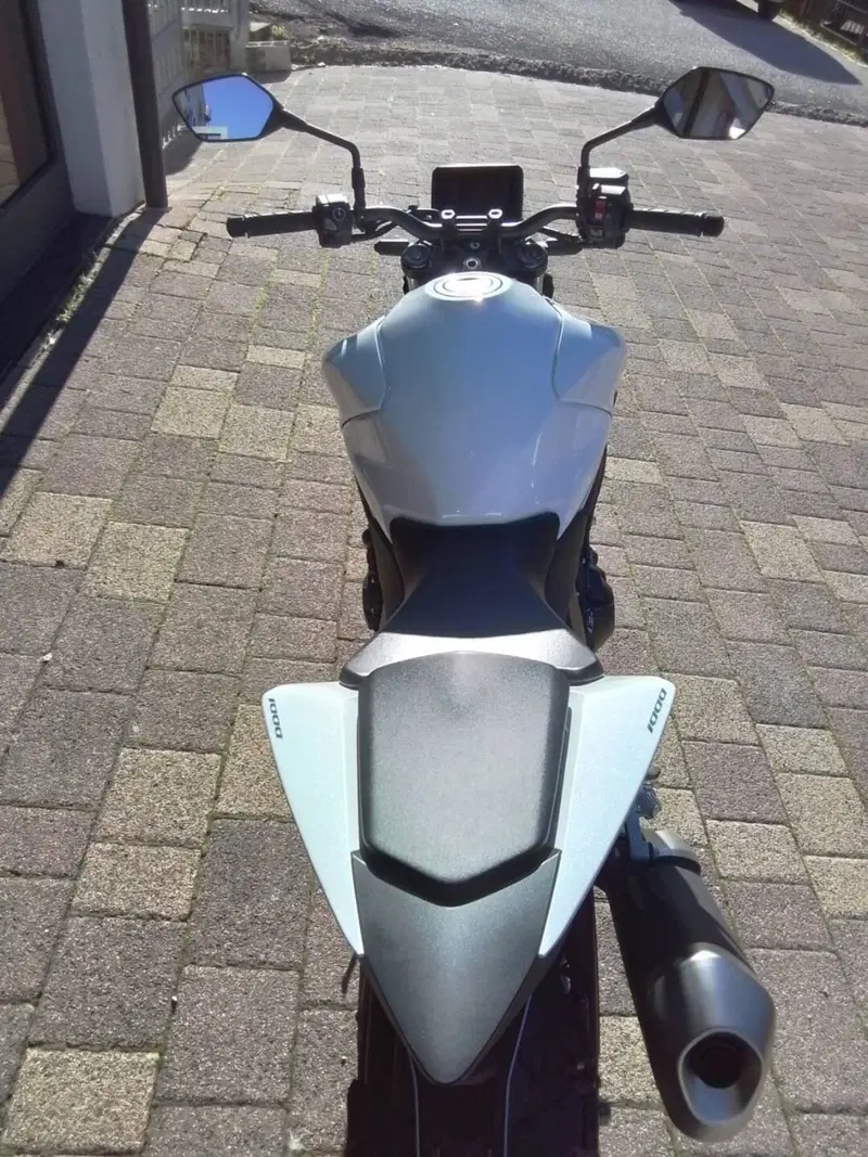 Honda CB 1000 Hornet (2025 - 26) (18)