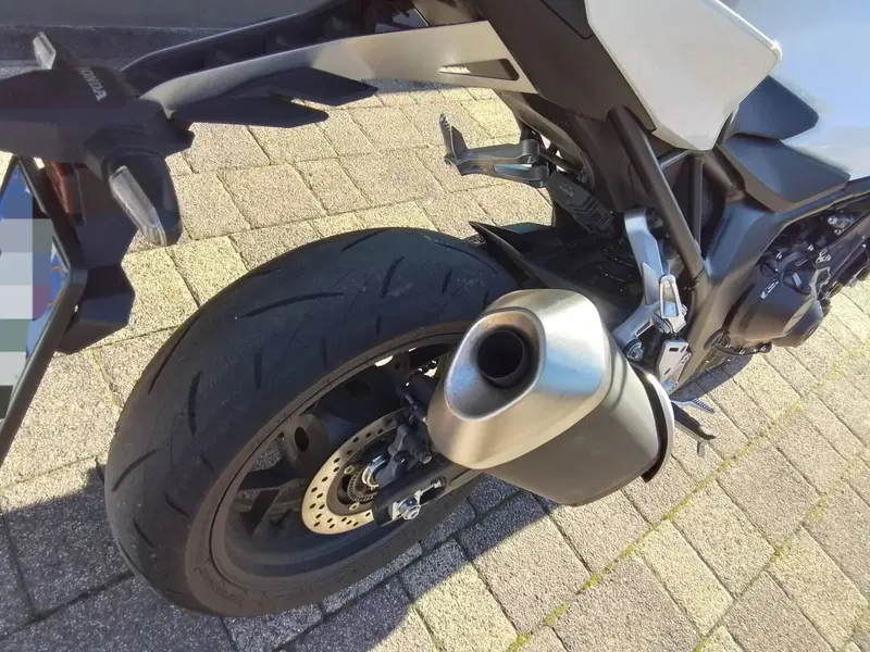 Honda CB 1000 Hornet (2025 - 26) (20)