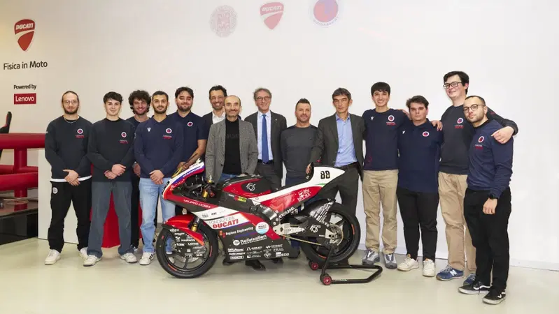 Tris Storico per UniBo Motorsport: L'Eccellenza Formativa Vola al MotorLand Arag&oacute;n