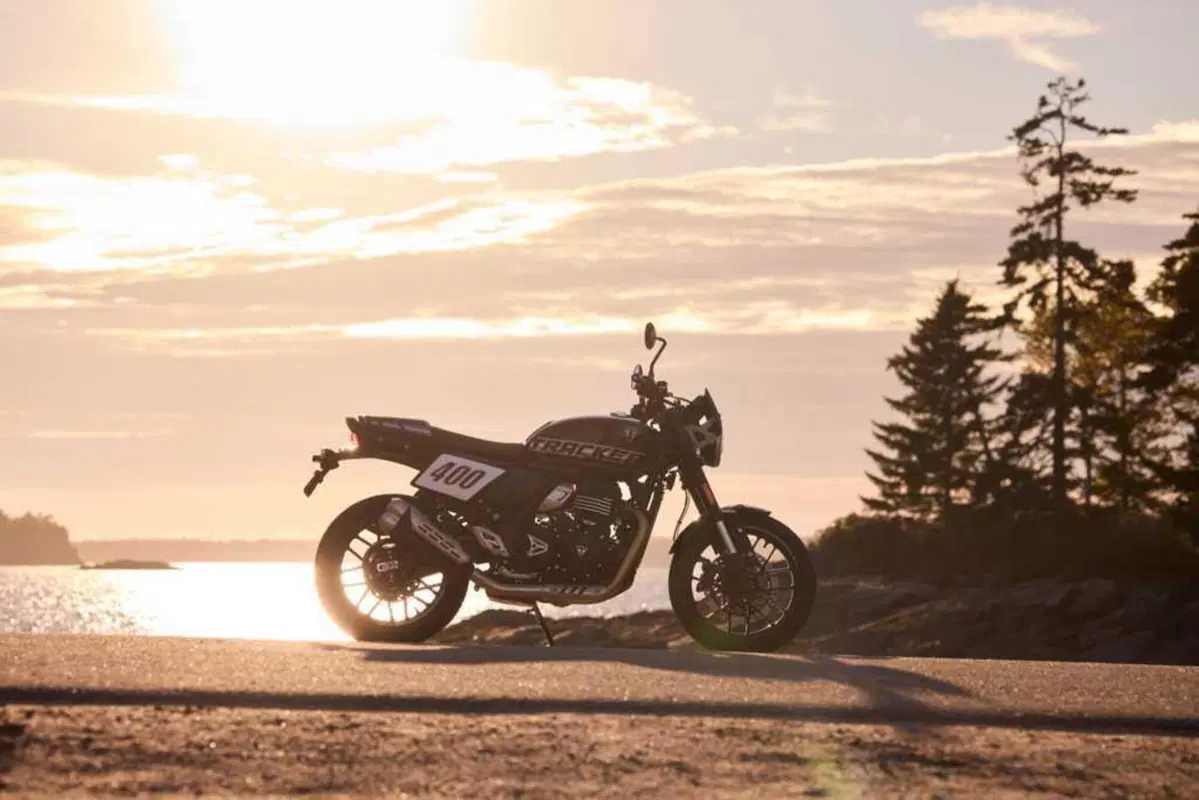 Triumph Tracker 400 2026: scheda tecnica e prezzo della nuova monocilindrica Flat Track [GALLERY] (7)