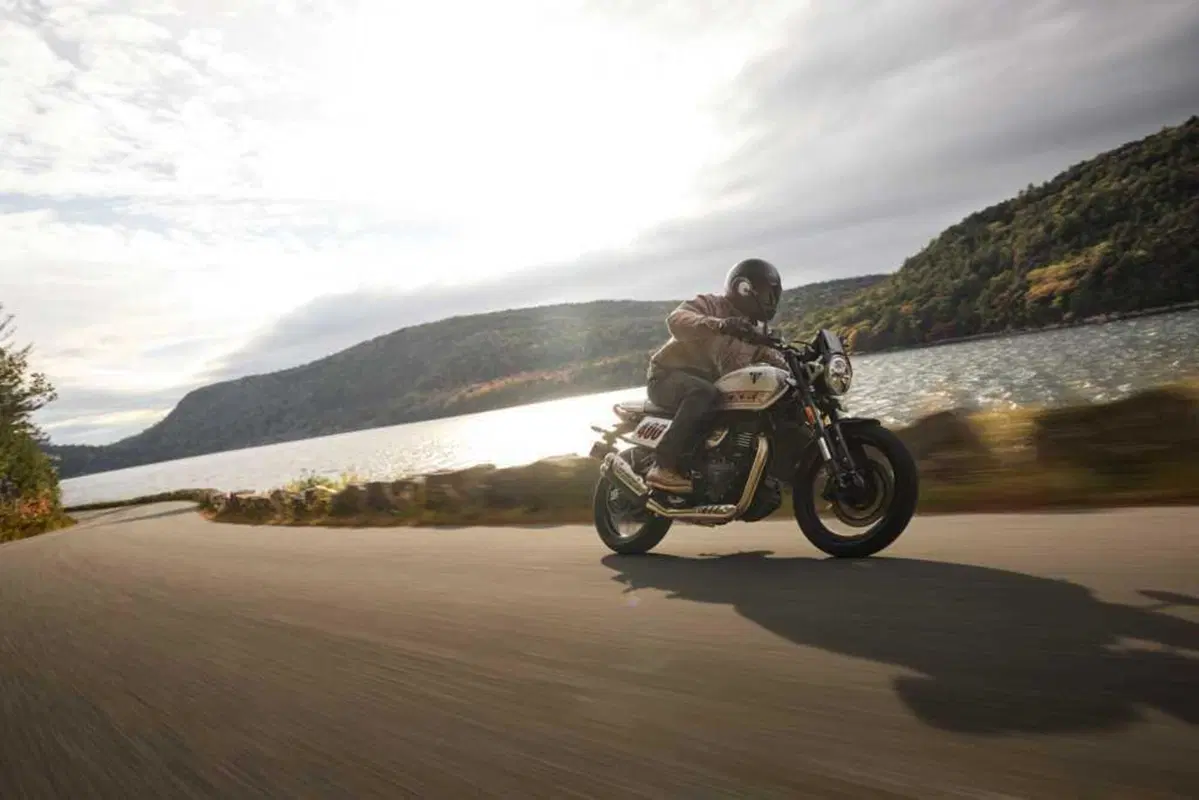 Triumph Tracker 400 2026: scheda tecnica e prezzo della nuova monocilindrica Flat Track [GALLERY] (11)