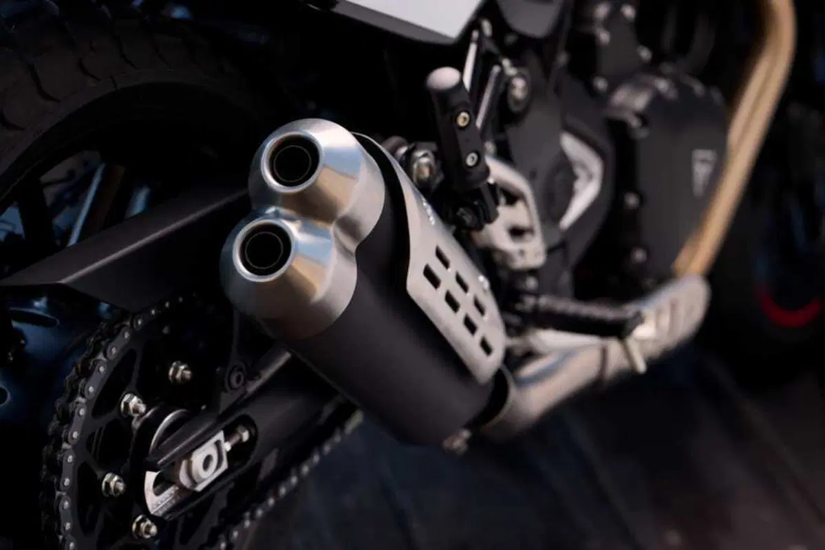 Triumph Tracker 400 2026: scheda tecnica e prezzo della nuova monocilindrica Flat Track [GALLERY] (23)