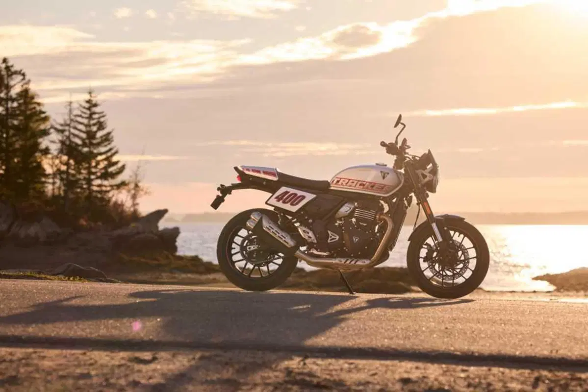 Triumph Tracker 400 2026: scheda tecnica e prezzo della nuova monocilindrica Flat Track [GALLERY] (25)
